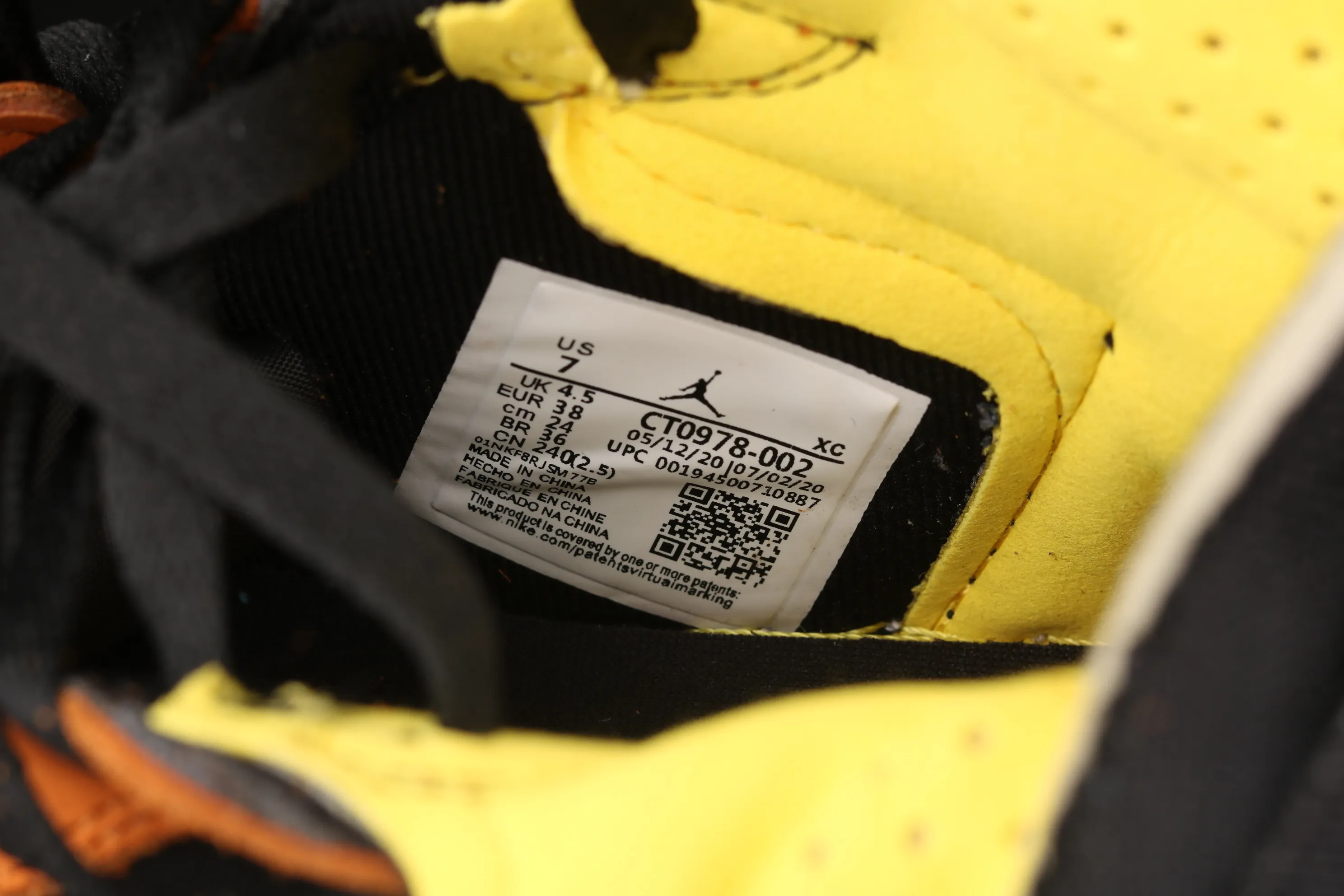 All categories Air Jordan Jordan series basketball shoes Air Jordan 1 High P version Air Air Jordan 1 High Zoom AJ1 Joe 1 black wheat color CT0978-002